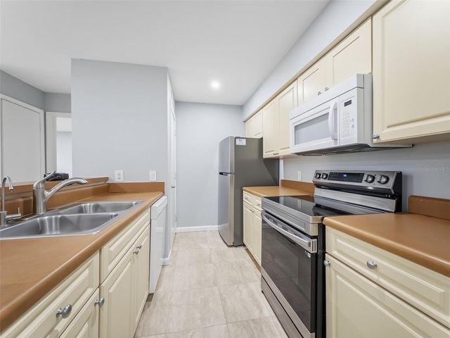 9481 HIGHLAND OAK DRIVE 1502, Tampa, FL 33647