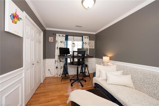 2221 Standing Oak Lane, Pfafftown, NC 27040