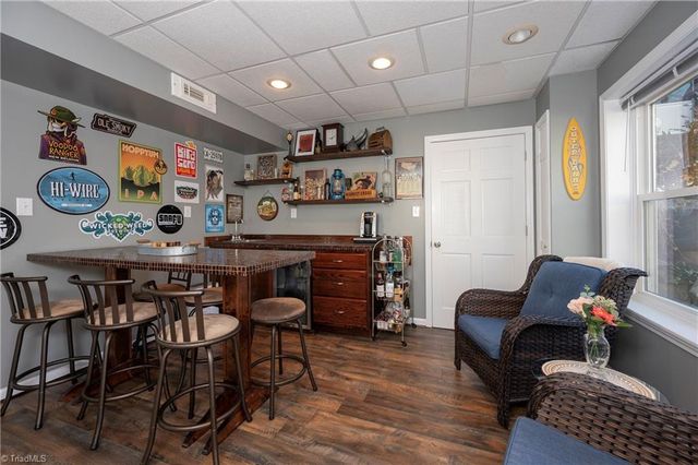 2221 Standing Oak Lane, Pfafftown, NC 27040