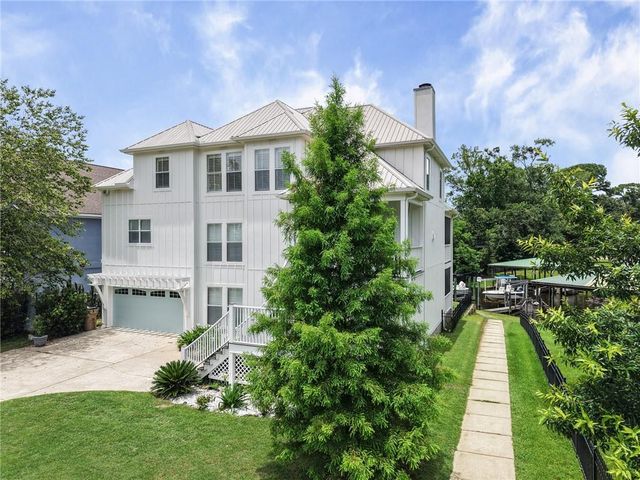 5606 Gulf Creek Circle, Theodore, AL 36582