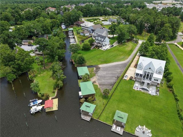 5606 Gulf Creek Circle, Theodore, AL 36582