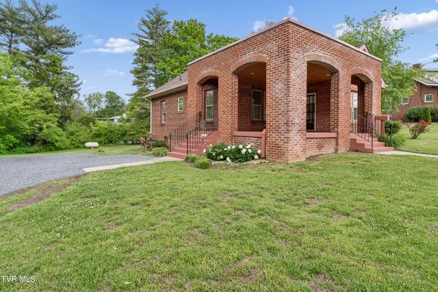 504 West Main Street, Jonesborough, TN 37659