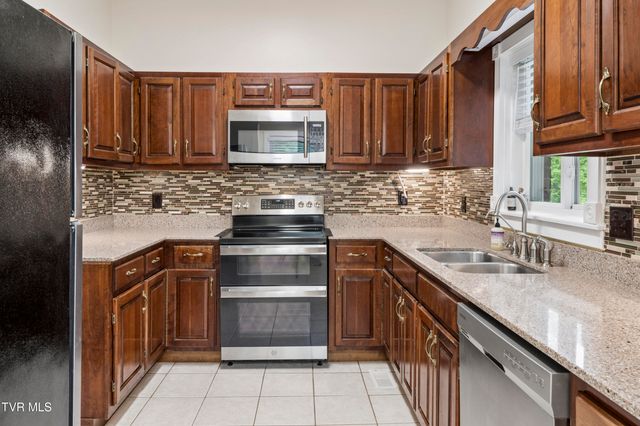 504 West Main Street, Jonesborough, TN 37659