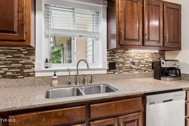 504 West Main Street, Jonesborough, TN 37659