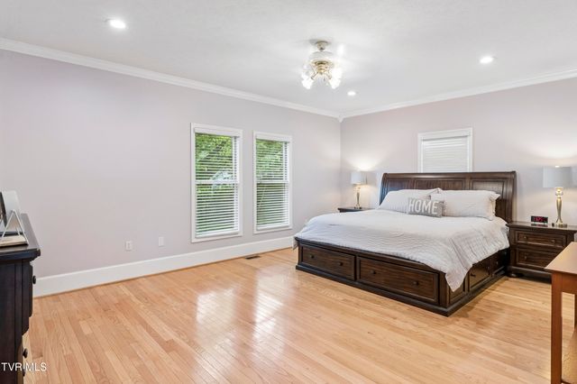 504 West Main Street, Jonesborough, TN 37659