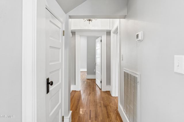504 West Main Street, Jonesborough, TN 37659