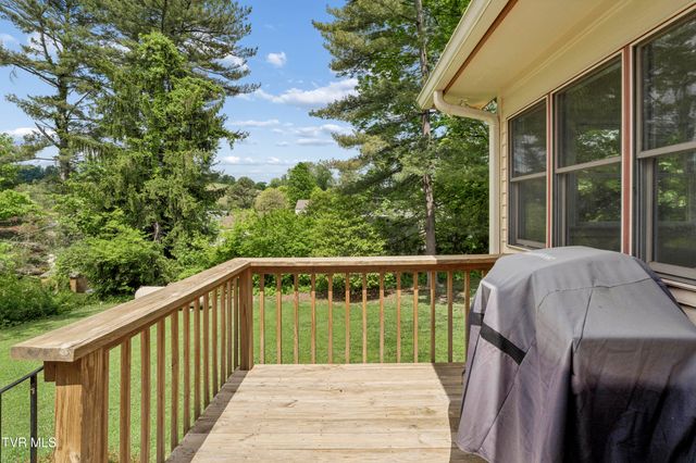 504 West Main Street, Jonesborough, TN 37659