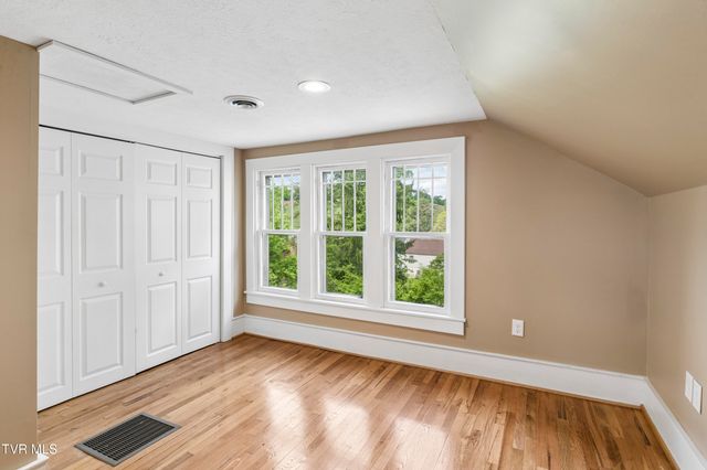 504 West Main Street, Jonesborough, TN 37659