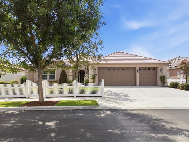 2909 Mandalay Place, Bakersfield, CA 93311