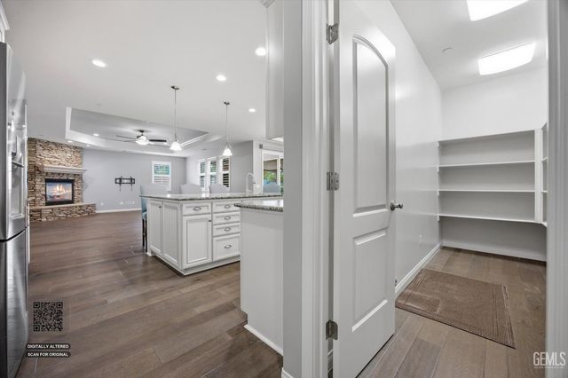 2909 Mandalay Place, Bakersfield, CA 93311