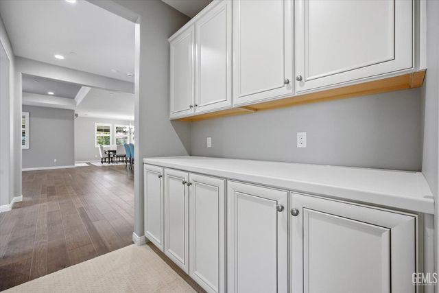 2909 Mandalay Place, Bakersfield, CA 93311