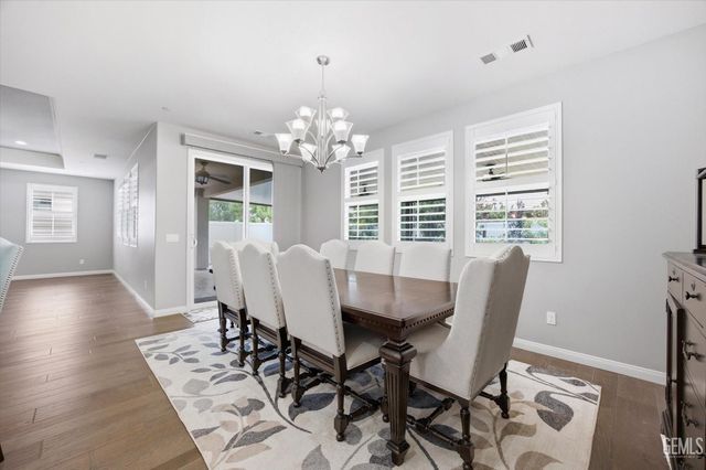 2909 Mandalay Place, Bakersfield, CA 93311