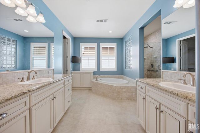 2909 Mandalay Place, Bakersfield, CA 93311