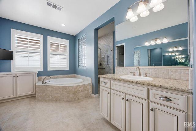 2909 Mandalay Place, Bakersfield, CA 93311