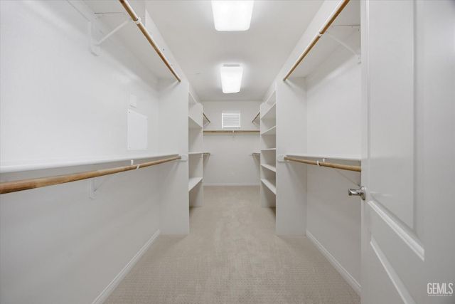 2909 Mandalay Place, Bakersfield, CA 93311