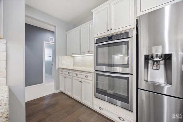 2909 Mandalay Place, Bakersfield, CA 93311