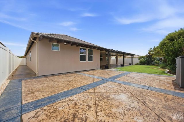 2909 Mandalay Place, Bakersfield, CA 93311