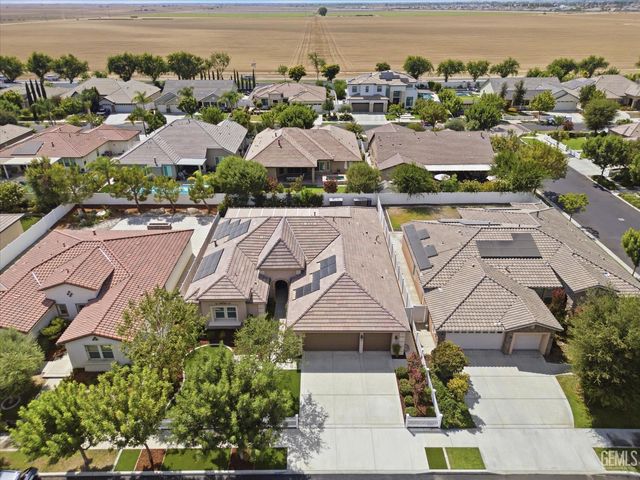2909 Mandalay Place, Bakersfield, CA 93311