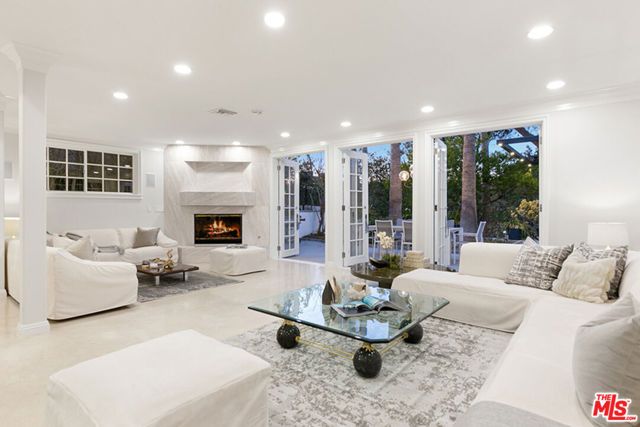 505 EVELYN Place, Beverly Hills, CA 90210
