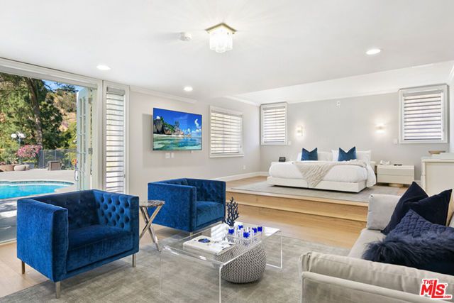 505 EVELYN Place, Beverly Hills, CA 90210
