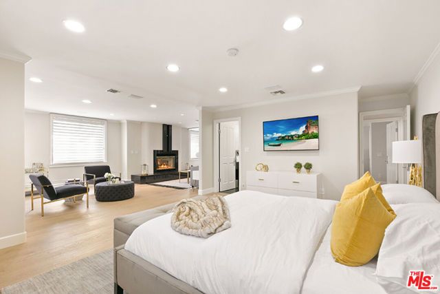 505 EVELYN Place, Beverly Hills, CA 90210