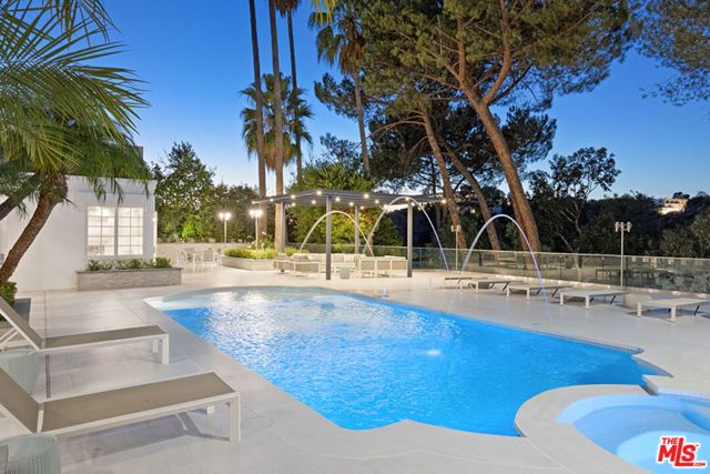 505 EVELYN Place, Beverly Hills, CA 90210