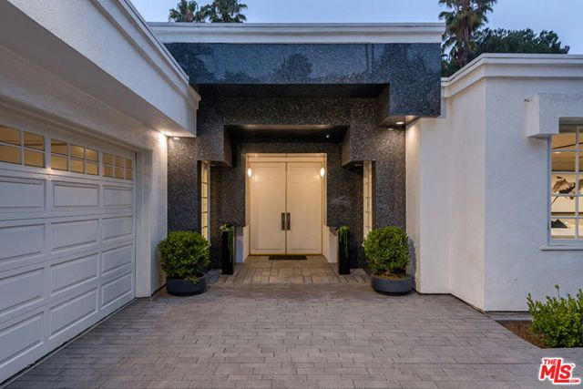 505 EVELYN Place, Beverly Hills, CA 90210