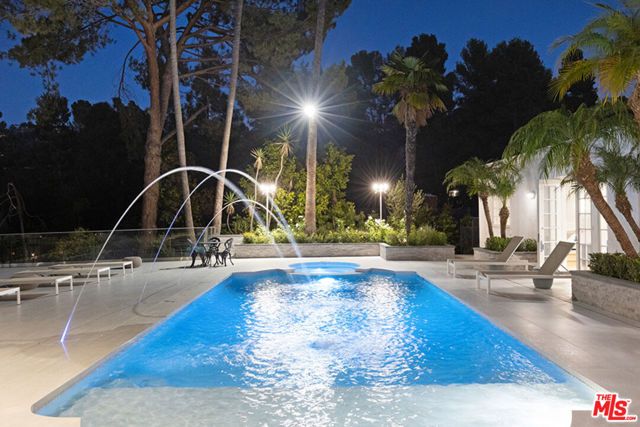 505 EVELYN Place, Beverly Hills, CA 90210