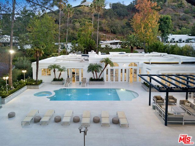 505 EVELYN Place, Beverly Hills, CA 90210