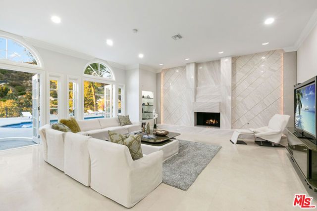 505 EVELYN Place, Beverly Hills, CA 90210