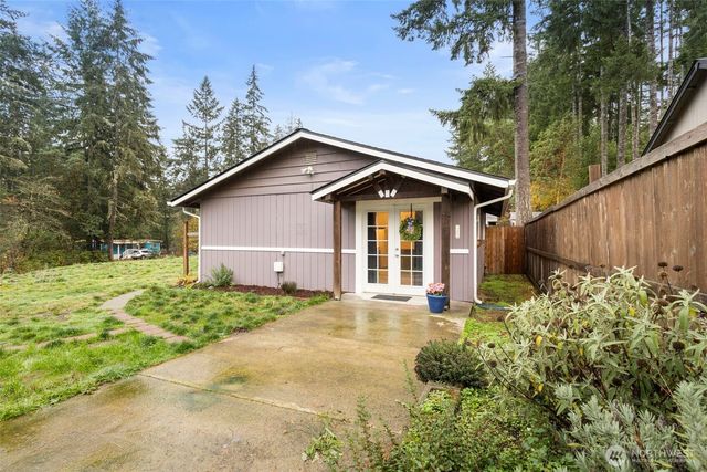 31 NE Larson Lake Lane, Belfair, WA 98528