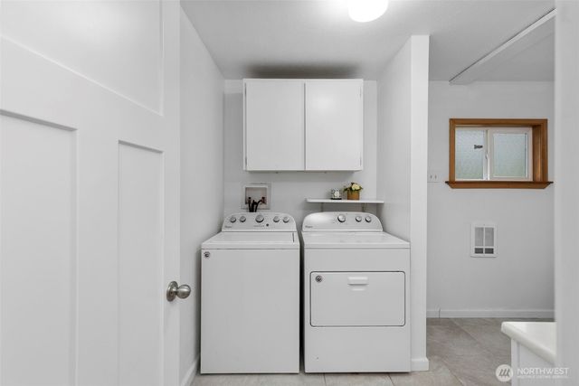 31 NE Larson Lake Lane, Belfair, WA 98528