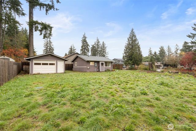 31 NE Larson Lake Lane, Belfair, WA 98528