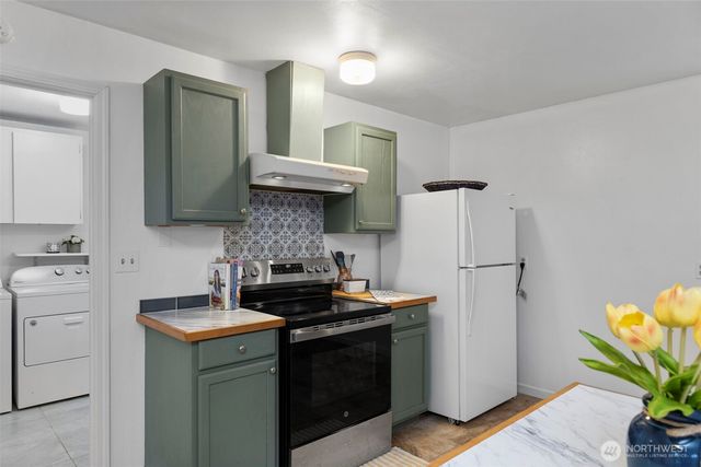 31 NE Larson Lake Lane, Belfair, WA 98528