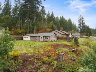 31 NE Larson Lake Lane, Belfair, WA 98528