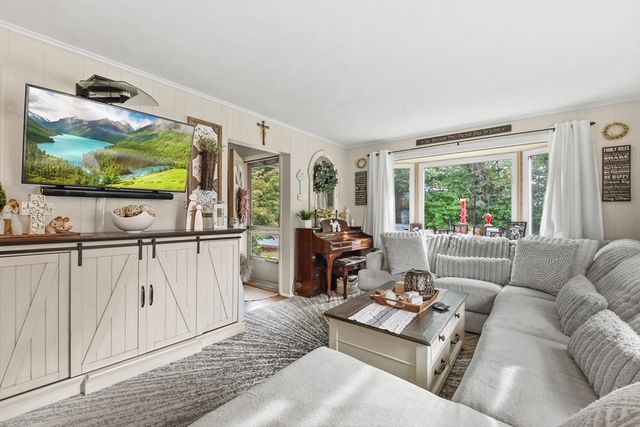 129 Rowe Street, New Bedford, MA 02740