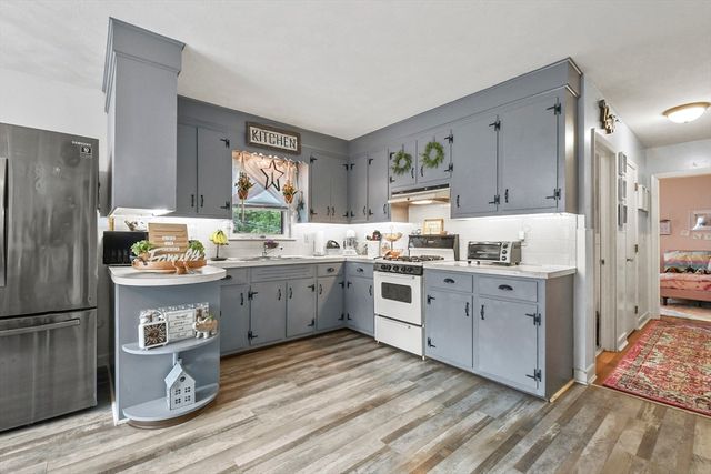 129 Rowe Street, New Bedford, MA 02740