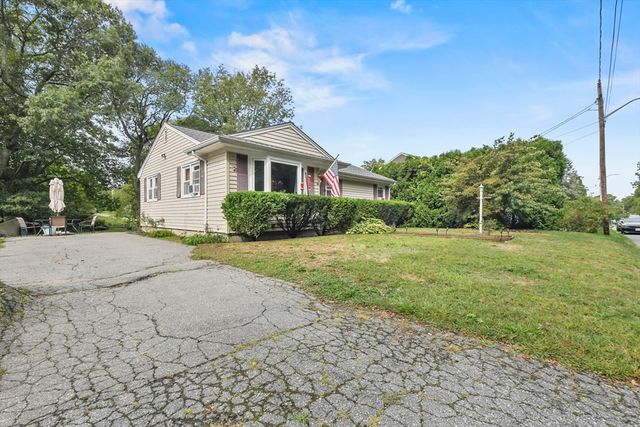 129 Rowe Street, New Bedford, MA 02740