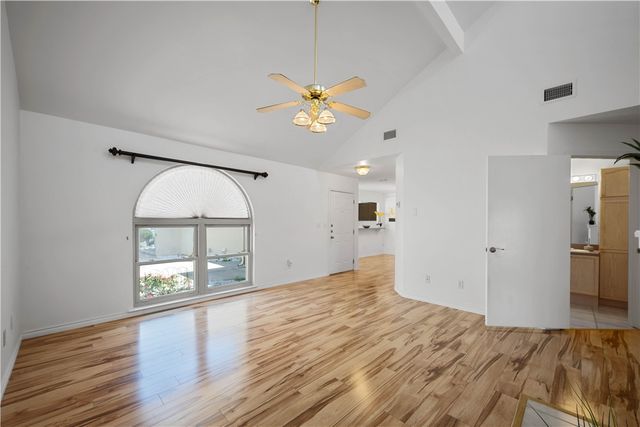 135 Santa Fe Dr, Rockport, TX 78382