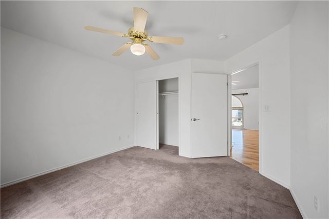 135 Santa Fe Dr, Rockport, TX 78382