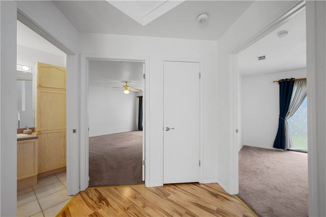 135 Santa Fe Dr, Rockport, TX 78382