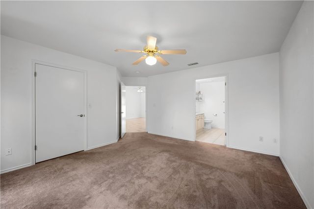 135 Santa Fe Dr, Rockport, TX 78382