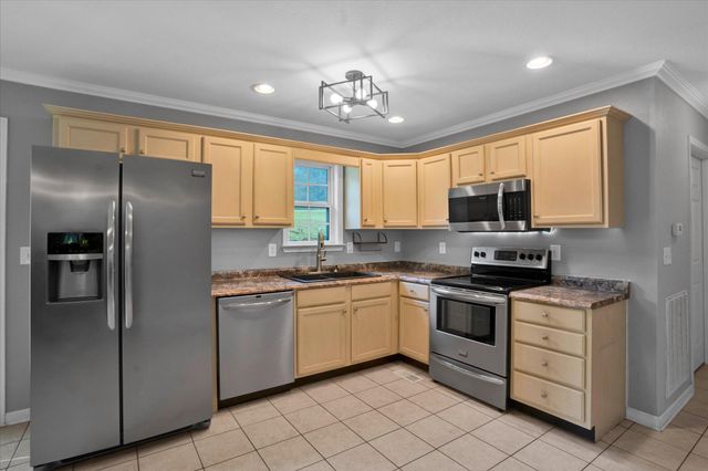 1723 Garretts Chapel Road, Chickamauga, GA 30707