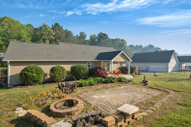 1723 Garretts Chapel Road, Chickamauga, GA 30707