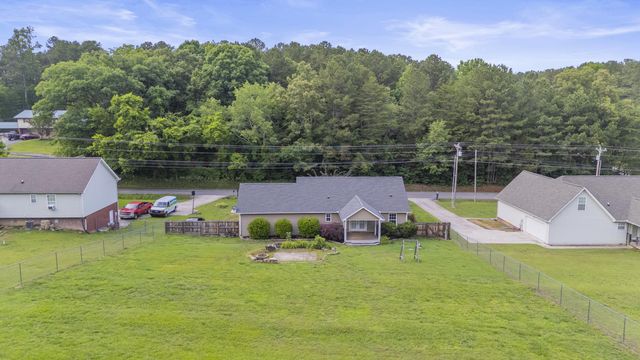 1723 Garretts Chapel Road, Chickamauga, GA 30707
