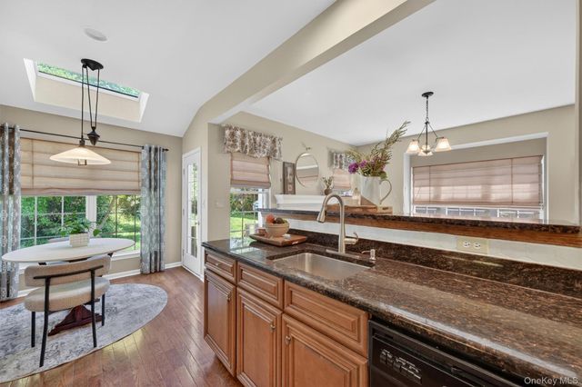 801 Huntington Drive, Fishkill, NY 12524