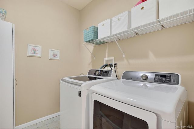 801 Huntington Drive, Fishkill, NY 12524
