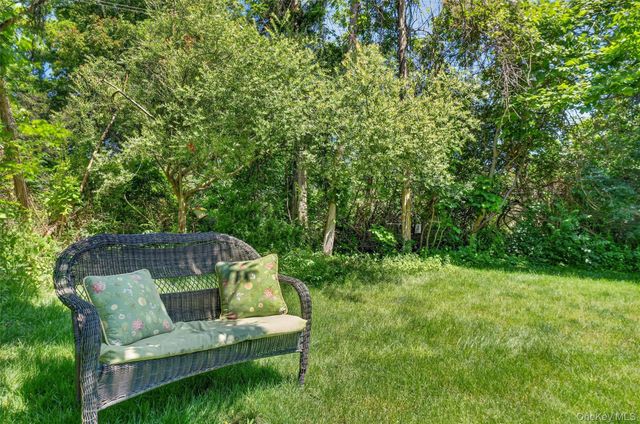 801 Huntington Drive, Fishkill, NY 12524