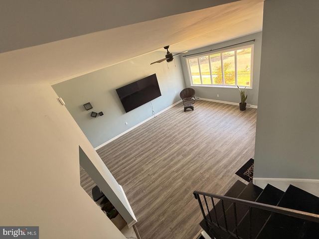 1420 CHESTNUT AVE, Gloucester City, NJ 08030