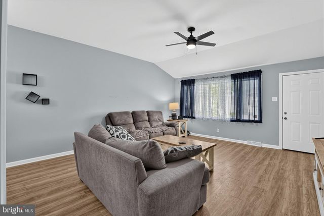 1420 CHESTNUT AVE, Gloucester City, NJ 08030